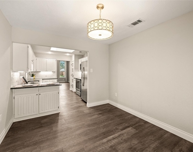 1521 Briarcrest Drive - Photo Thumbnail 14