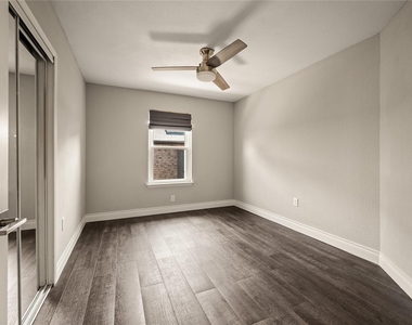 1521 Briarcrest Drive - Photo Thumbnail 24