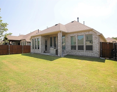 606 Artesian Drive - Photo Thumbnail 21