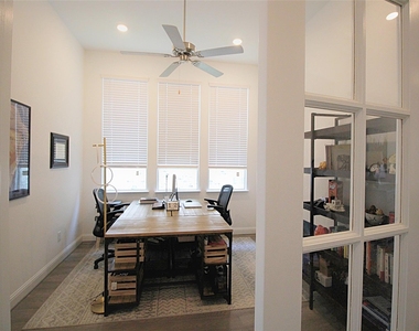 606 Artesian Drive - Photo Thumbnail 17