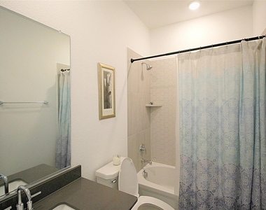606 Artesian Drive - Photo Thumbnail 14