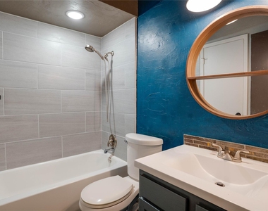 1841 Amber Lane - Photo Thumbnail 9