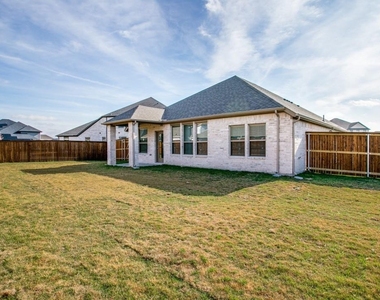 313 Ember Circle - Photo Thumbnail 24