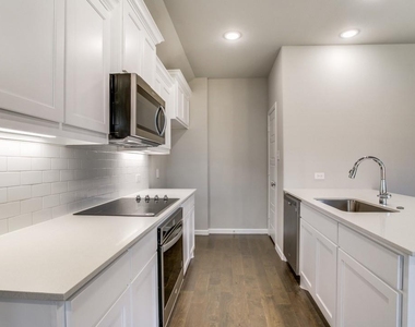 313 Ember Circle - Photo Thumbnail 15