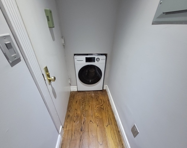 15 West 103rd Street - Photo Thumbnail 5