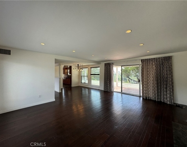 13678 Sycamore Drive - Photo Thumbnail 4