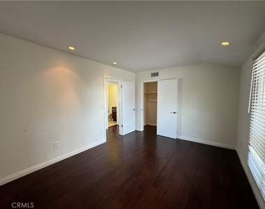 13678 Sycamore Drive - Photo Thumbnail 10