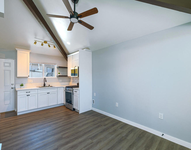506 E Hemlock Street - Photo Thumbnail 1
