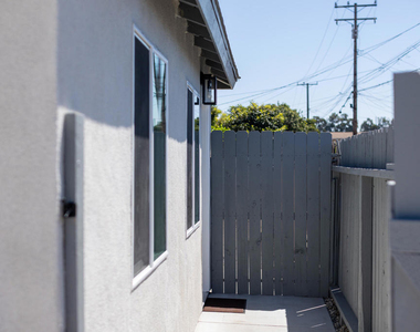 506 E Hemlock Street - Photo Thumbnail 13