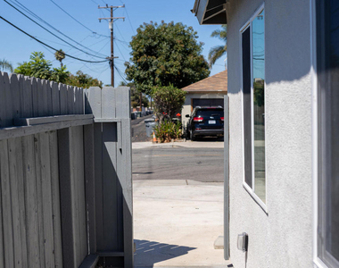 506 E Hemlock Street - Photo Thumbnail 12
