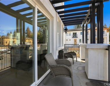 15 Brookline Way - Photo Thumbnail 17