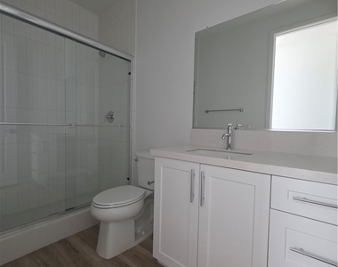 2860 Sapphire Road - Photo Thumbnail 8