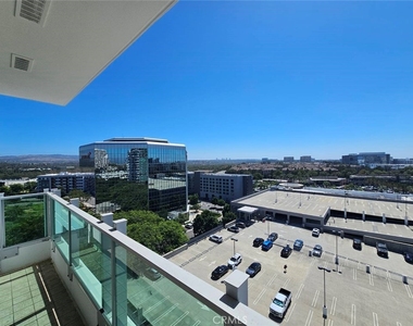 3131 Michelson - Photo Thumbnail 34