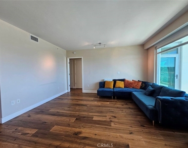 3131 Michelson - Photo Thumbnail 12