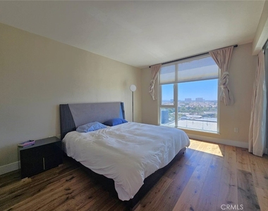 3131 Michelson - Photo Thumbnail 13