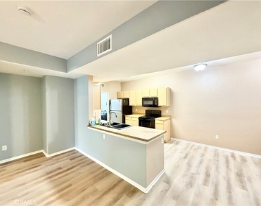 24909 Madison Avenue - Photo Thumbnail 5
