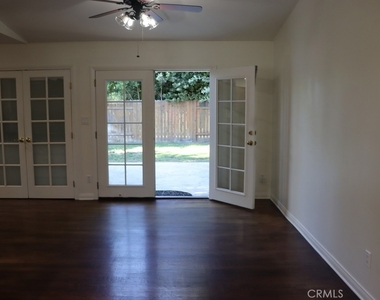 22942 Leadwell - Photo Thumbnail 5