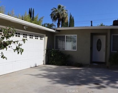 22942 Leadwell - Photo Thumbnail 1