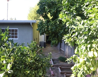 22942 Leadwell - Photo Thumbnail 28