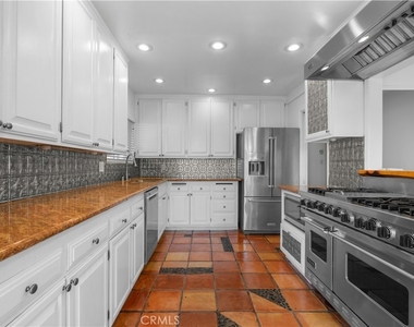 11064 Mcbroom - Photo Thumbnail 3
