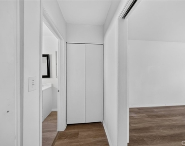 1601 College View Drive - Photo Thumbnail 14