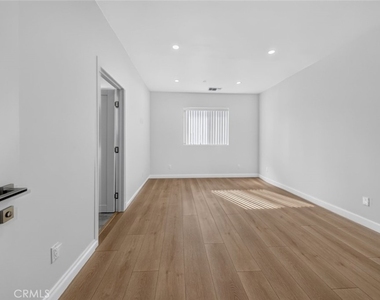 7942 Ethel Avenue - Photo Thumbnail 9
