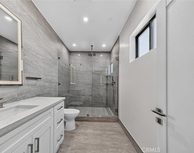 7942 Ethel Avenue - Photo Thumbnail 36