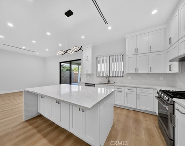 7942 Ethel Avenue - Photo Thumbnail 19