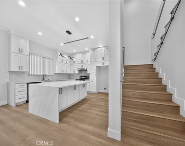 7942 Ethel Avenue - Photo Thumbnail 4