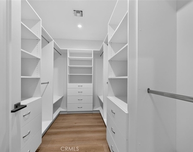7942 Ethel Avenue - Photo Thumbnail 29