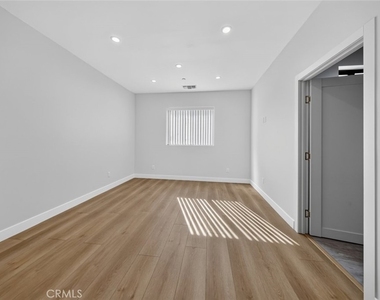 7942 Ethel Avenue - Photo Thumbnail 28
