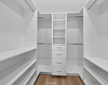 7942 Ethel Avenue - Photo Thumbnail 30