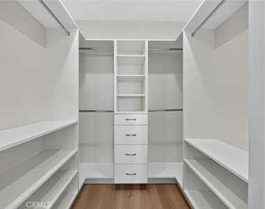 7942 Ethel Avenue - Photo Thumbnail 31