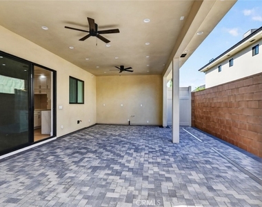 7940 Ethel Avenue - Photo Thumbnail 25