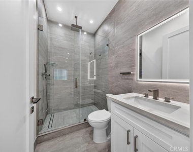 7940 Ethel Avenue - Photo Thumbnail 10