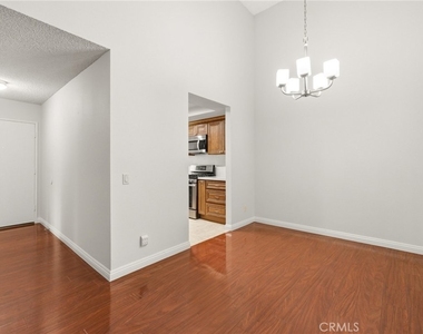 3366 Darby - Photo Thumbnail 6