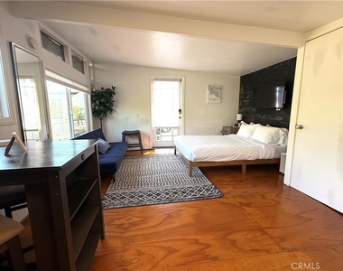 2597 Dearborn Drive - Photo Thumbnail 31