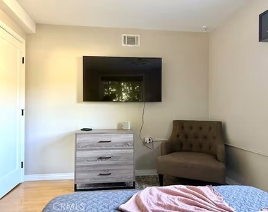 2597 Dearborn Drive - Photo Thumbnail 22