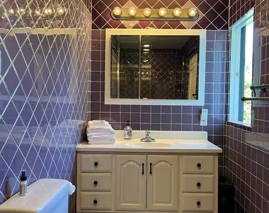 2597 Dearborn Drive - Photo Thumbnail 18