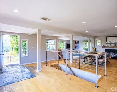 2597 Dearborn Drive - Photo Thumbnail 10