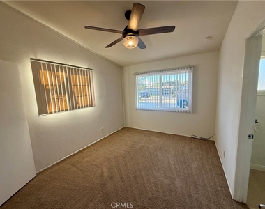 1016 W Avenue J14 - Photo Thumbnail 9