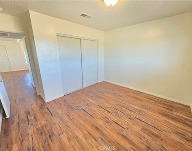 8342 Columbine Avenue - Photo Thumbnail 9