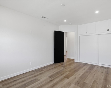 11331 Pioneer Boulevard - Photo Thumbnail 25
