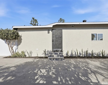 11331 Pioneer Boulevard - Photo Thumbnail 5