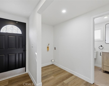 11331 Pioneer Boulevard - Photo Thumbnail 14