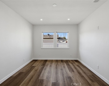 11331 Pioneer Boulevard - Photo Thumbnail 24