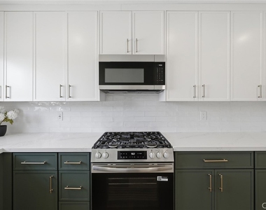 11331 Pioneer Boulevard - Photo Thumbnail 11
