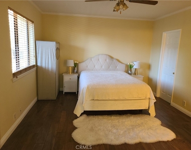 15329 Acacia Way - Photo Thumbnail 19