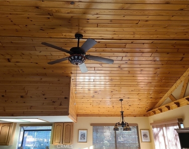 15329 Acacia Way - Photo Thumbnail 21