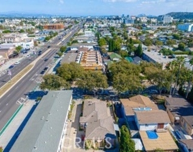 3813 College - Photo Thumbnail 2
